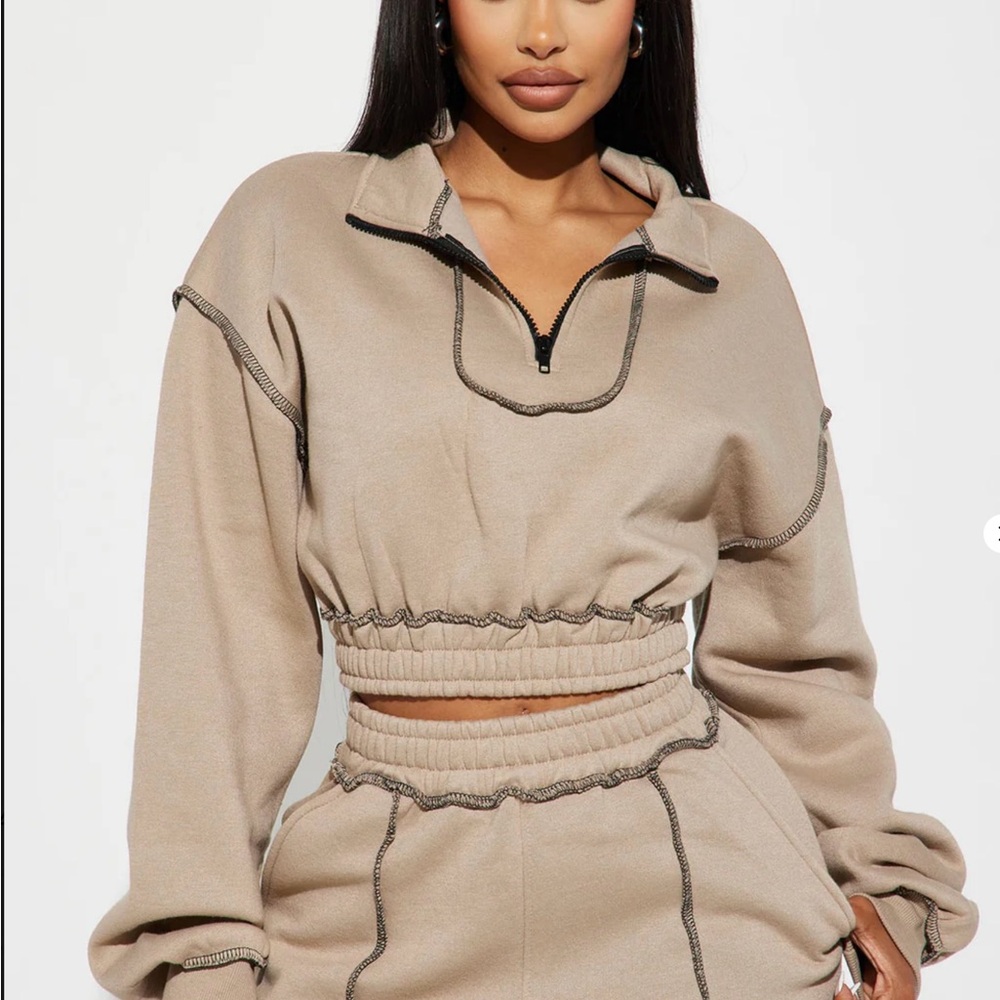 Staying Connected Half Zip Lounge Jacket - Taupe
